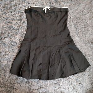 Elegant Black Strapless Dress